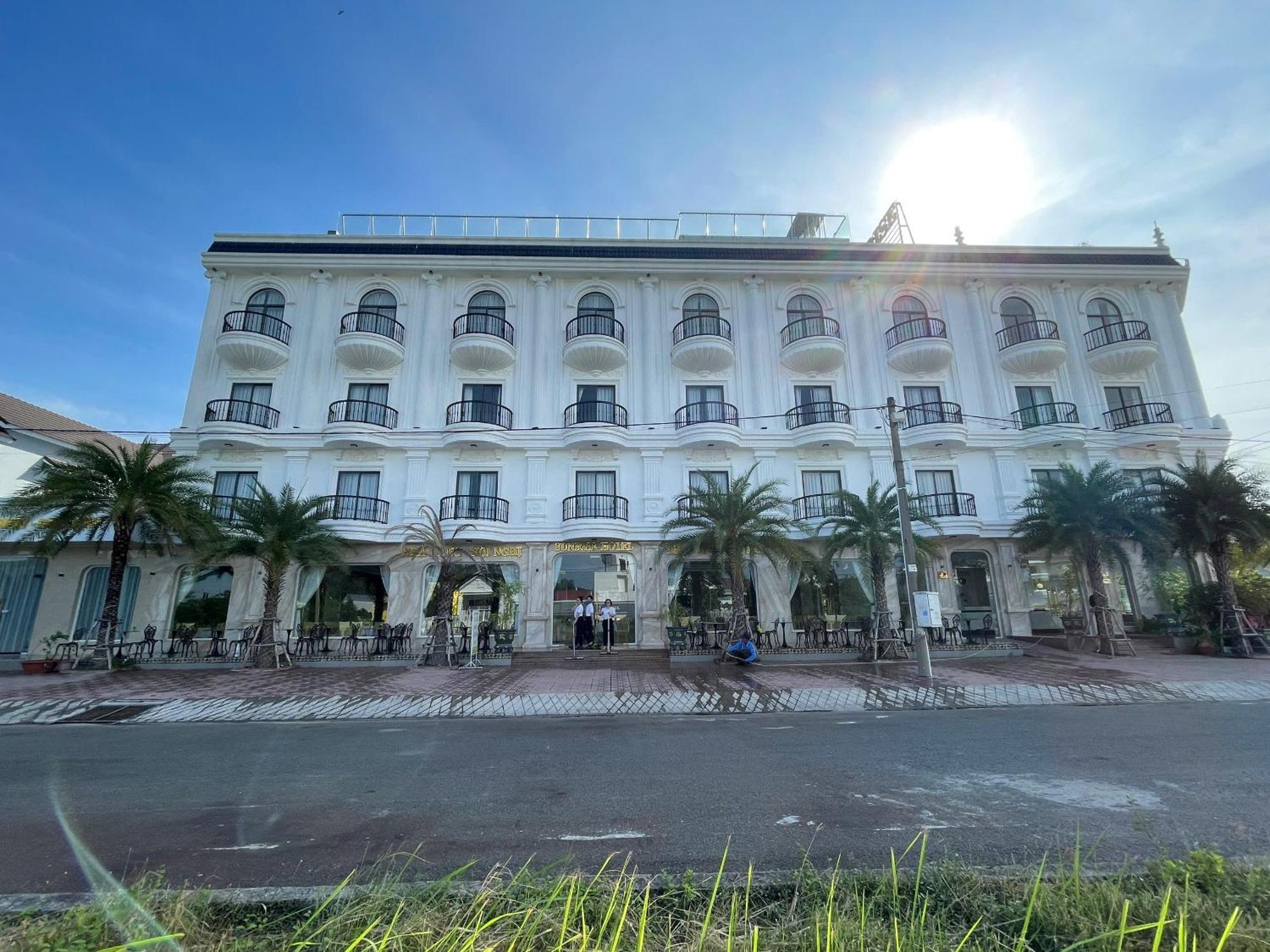 Sunrise Hotel 河仙 外观 照片